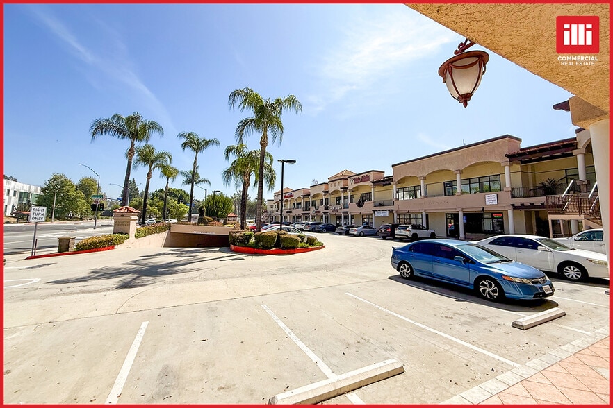 680 Alosta Ave, Azusa, CA for lease - Building Photo - Image 1 of 9