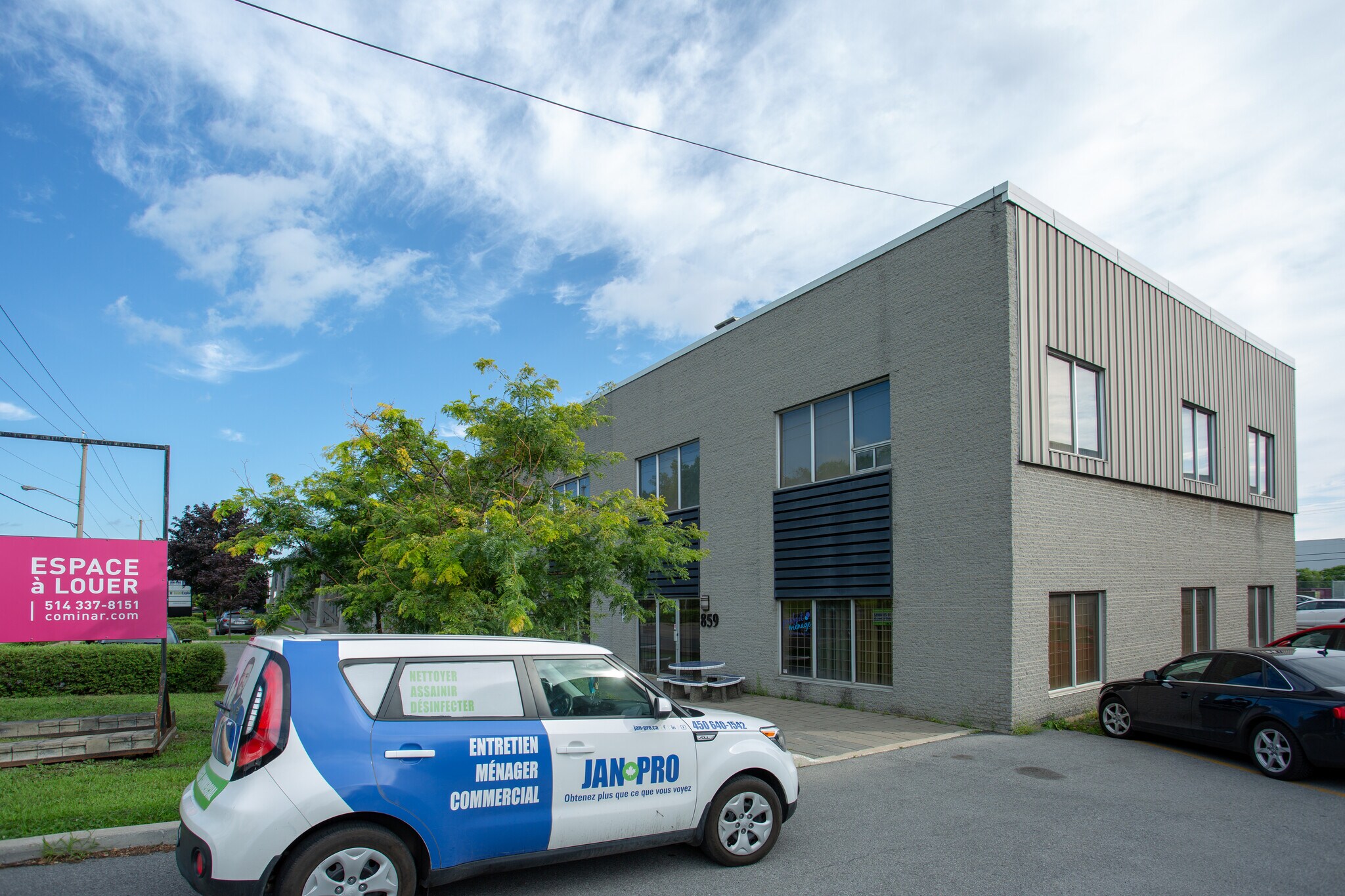 847 Boul Jean-Neveu, Longueuil, QC for sale Primary Photo- Image 1 of 1