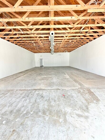 1446 S Robertson Blvd, Los Angeles, CA à louer - Photo intérieure - Image 3 de 13