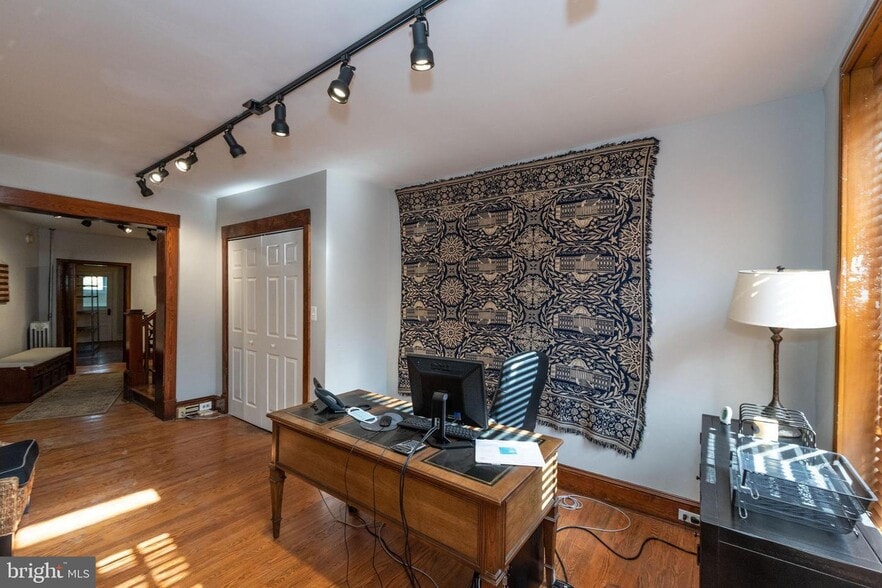233 W Patrick St, Frederick, MD for sale - Building Photo - Image 3 of 17