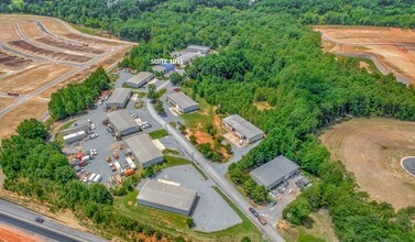 1011 Society Ln, Fort Mill, SC for lease Interior Photo- Image 1 of 15