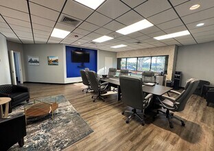 2500 NW 29th Mnr, Pompano Beach, FL for lease Interior Photo- Image 2 of 8