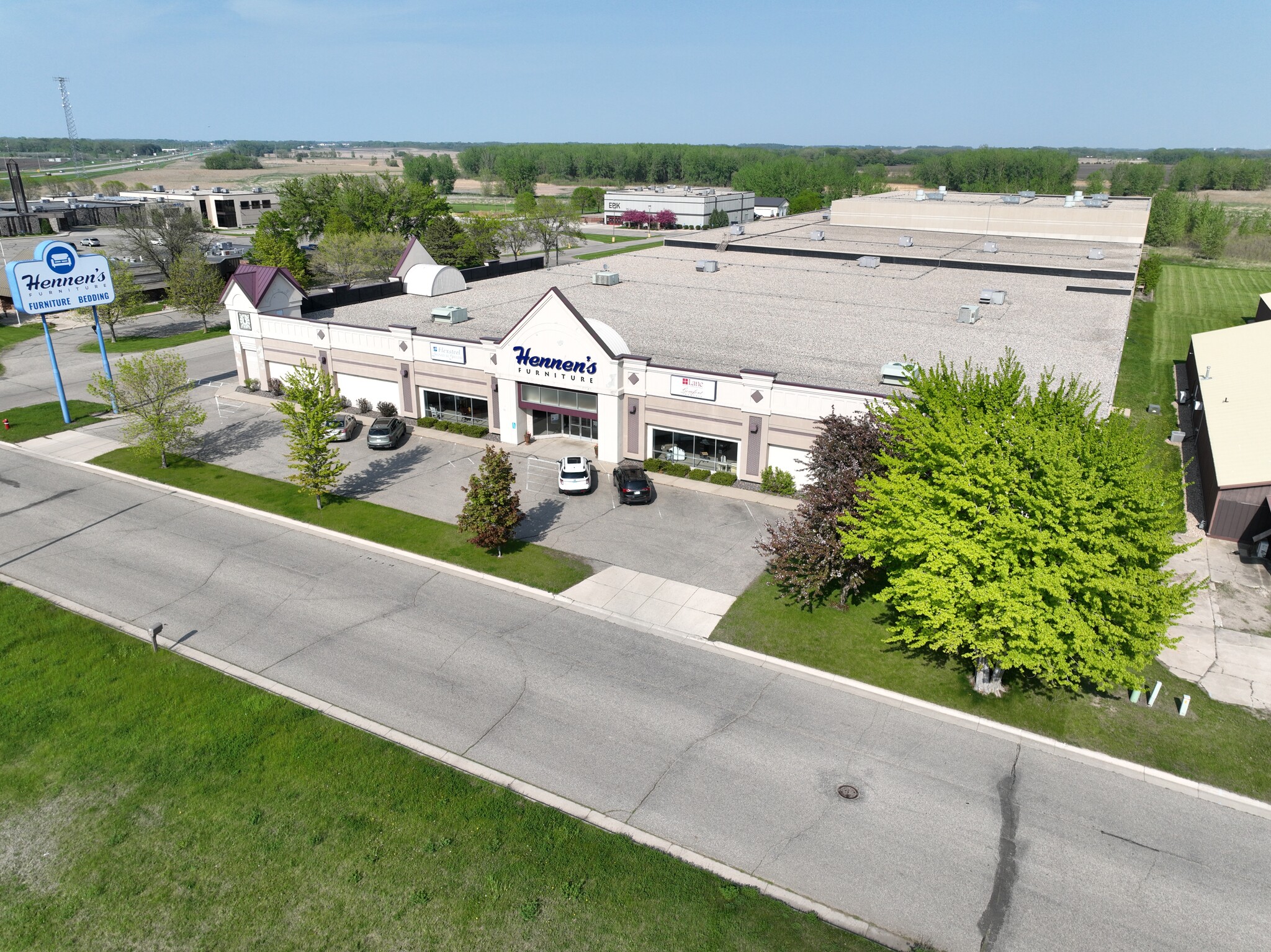 3901 Abbott Dr, Willmar, MN for sale Building Photo- Image 1 of 33