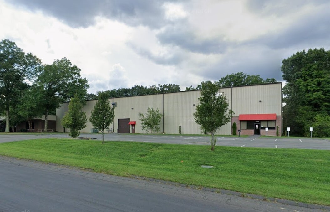 299 Industrial Park Rd, Middletown, CT for lease Interior Photo- Image 1 of 10