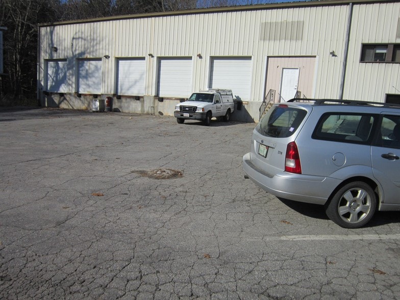 723-725 Main St, North Oxford, MA for sale - Building Photo - Image 2 of 2