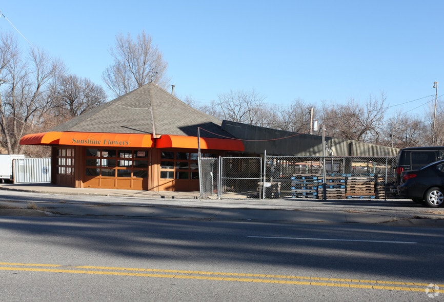 4509 Rainbow Blvd, Kansas City, KS for sale - Building Photo - Image 2 of 2
