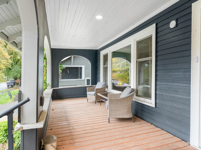 3415 NE 41st Ave, Portland, OR à vendre - Photo du bâtiment - Image 3 de 32