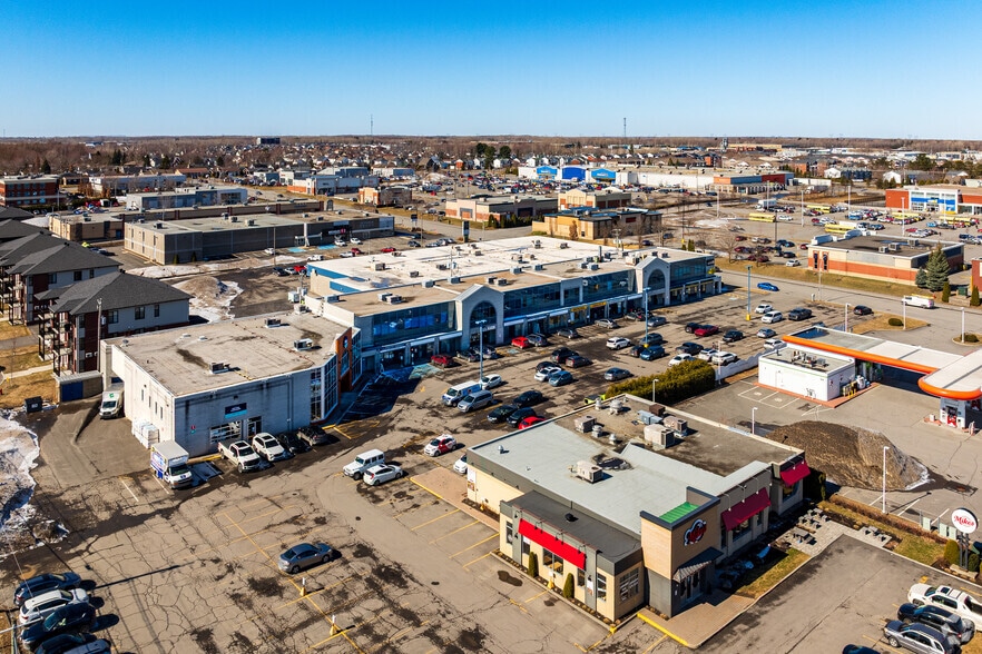 455 Boul Saint-Joseph, Drummondville, QC à louer - Aérien - Image 2 de 2