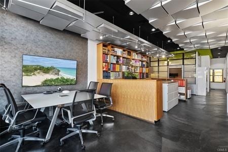 123 Richmond St, El Segundo, CA for lease - Interior Photo - Image 3 of 70