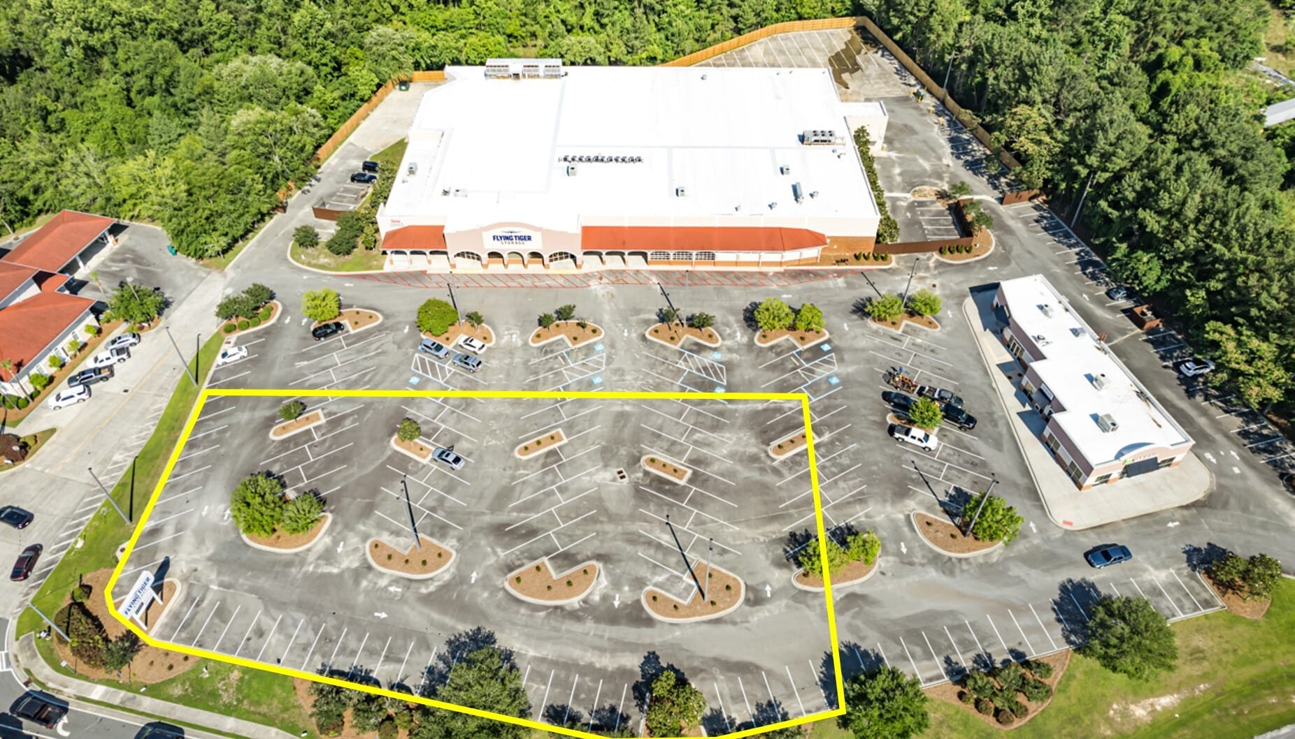 4036 Bemiss Rd, Valdosta, GA for lease Building Photo- Image 1 of 10