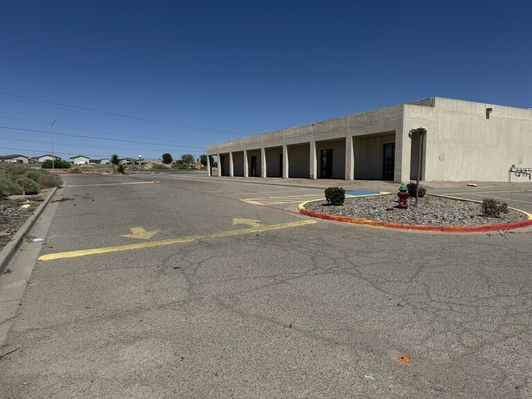 1275 Country Club Rd, Santa Teresa, NM for lease Building Photo- Image 1 of 1