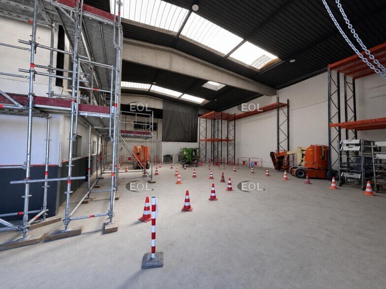 Flex in SAINT-OUEN-L'AUMONE for sale - Interior Photo - Image 2 of 7