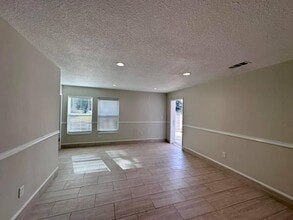 2210 E Olive Rd, Pensacola, FL for lease Building Photo- Image 2 of 8