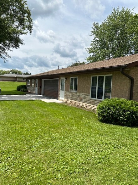 801 Sprague st, Caledonia, MN à vendre - Photo du b timent - Image 2 de 18