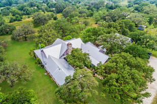 352 Pfeiffer Rd, Fredericksburg TX - Vignoble