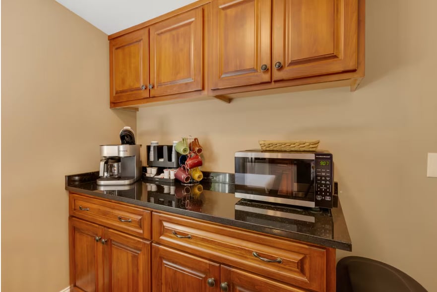 84-86 Benson Rd, Travelers Rest, SC à vendre - Photo du bâtiment - Image 3 de 99