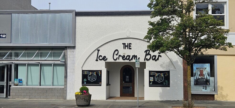 2810 Colby Ave, Everett, WA à vendre - Photo du bâtiment - Image 1 de 2