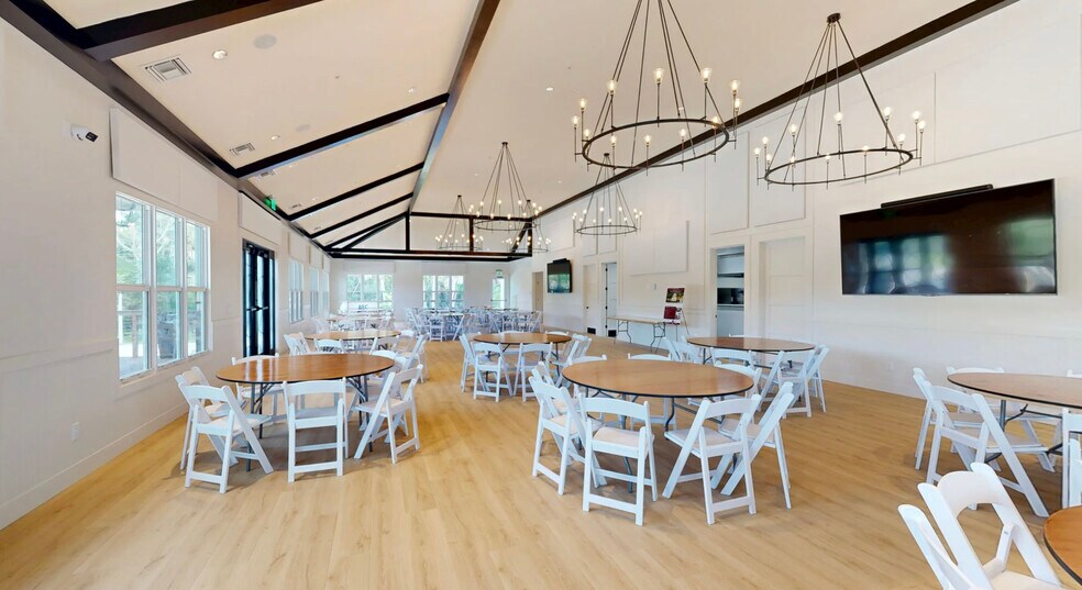 6901 Hendry Creek Dr, Fort Myers, FL à vendre - Numérisation 3D de Matterport - Image 2 de 57