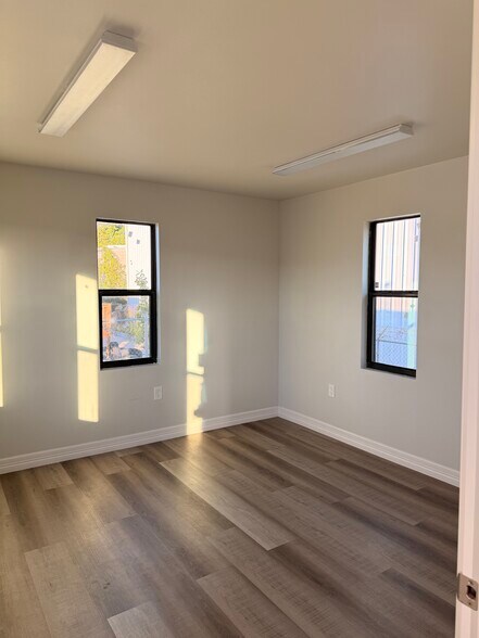 8622 Lipan Rd, Houston, TX à louer - Photo intérieure - Image 2 de 12