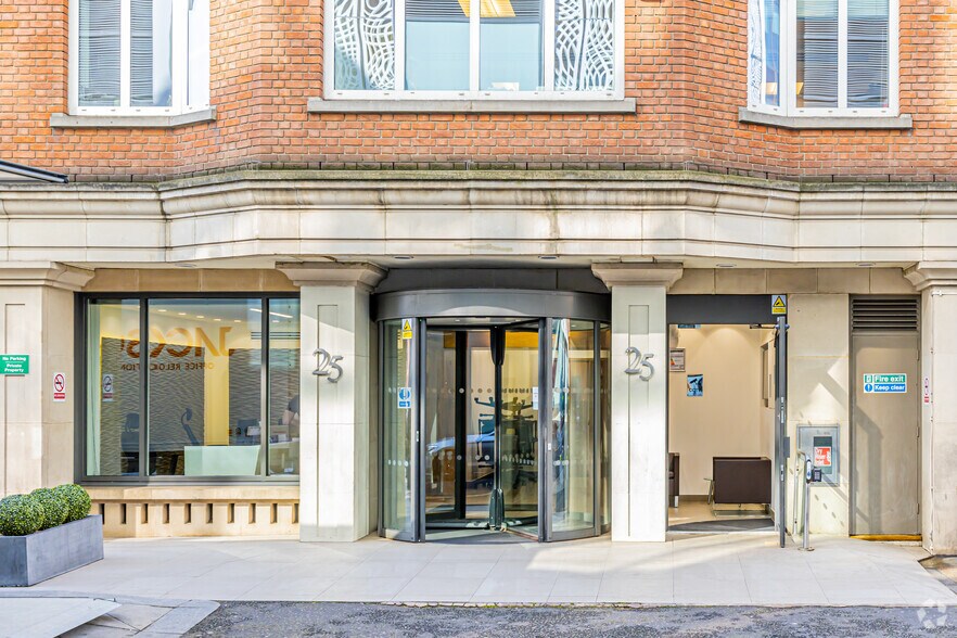 25-30 North Row, Londres à louer - Photo du bâtiment - Image 2 de 10