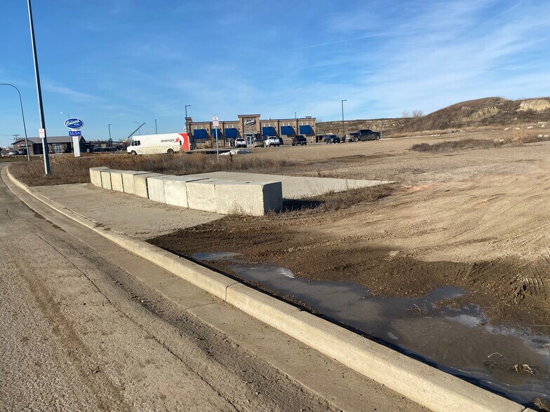 401 Reiger Dr, Williston, ND à vendre - Photo du bâtiment - Image 3 de 6