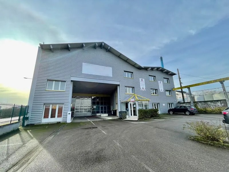 Office in Rouen for lease Building Photo- Image 1 of 11