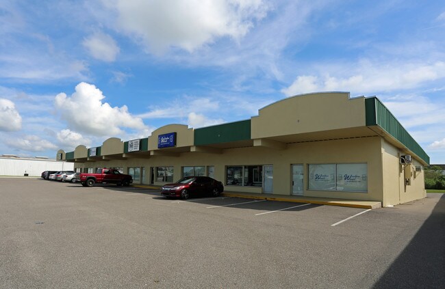 Plus de détails pour 2222 S Combee Rd, Lakeland, FL - Local d'activités à louer