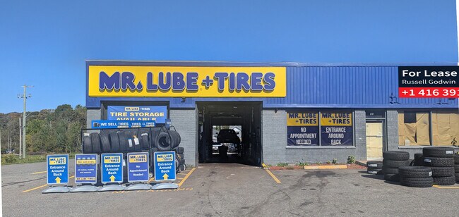 Plus de détails pour 72 Bowes St, Parry Sound, ON - Commerce de détail à louer