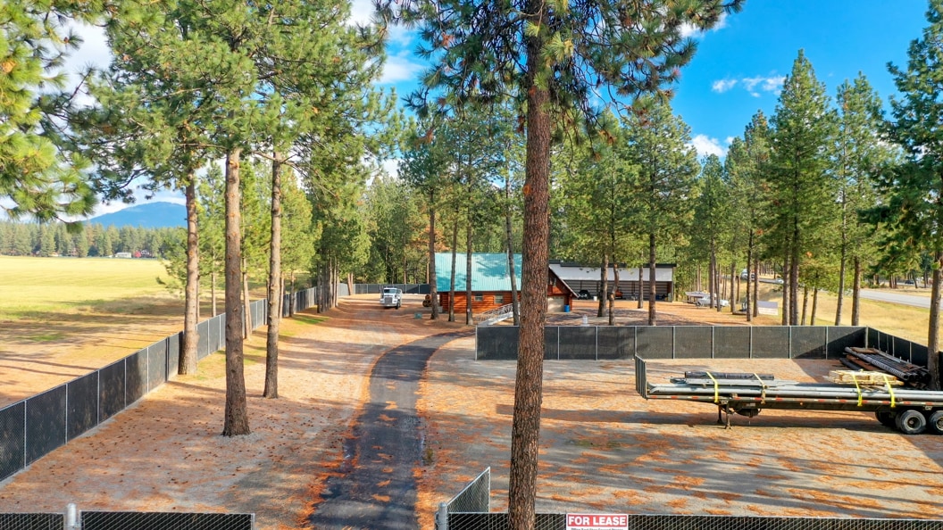 4020 N Huetter Rd, Coeur d'Alene, ID for lease Primary Photo- Image 1 of 3