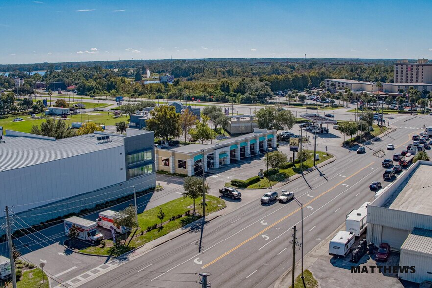 2901 N Poinciana Blvd, Kissimmee, FL à vendre - Photo du bâtiment - Image 2 de 3