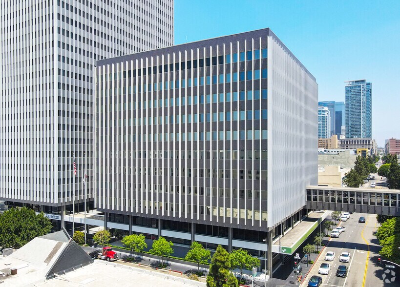 1149 S Hill St, Los Angeles, CA à louer - Photo du bâtiment - Image 2 de 8