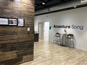 805 S Walton Blvd, Bentonville, AR for lease Interior Photo- Image 1 of 5