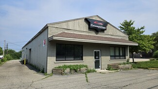 Plus de détails pour 611 S Maple Rd, Ann Arbor, MI - Vente au détail à louer