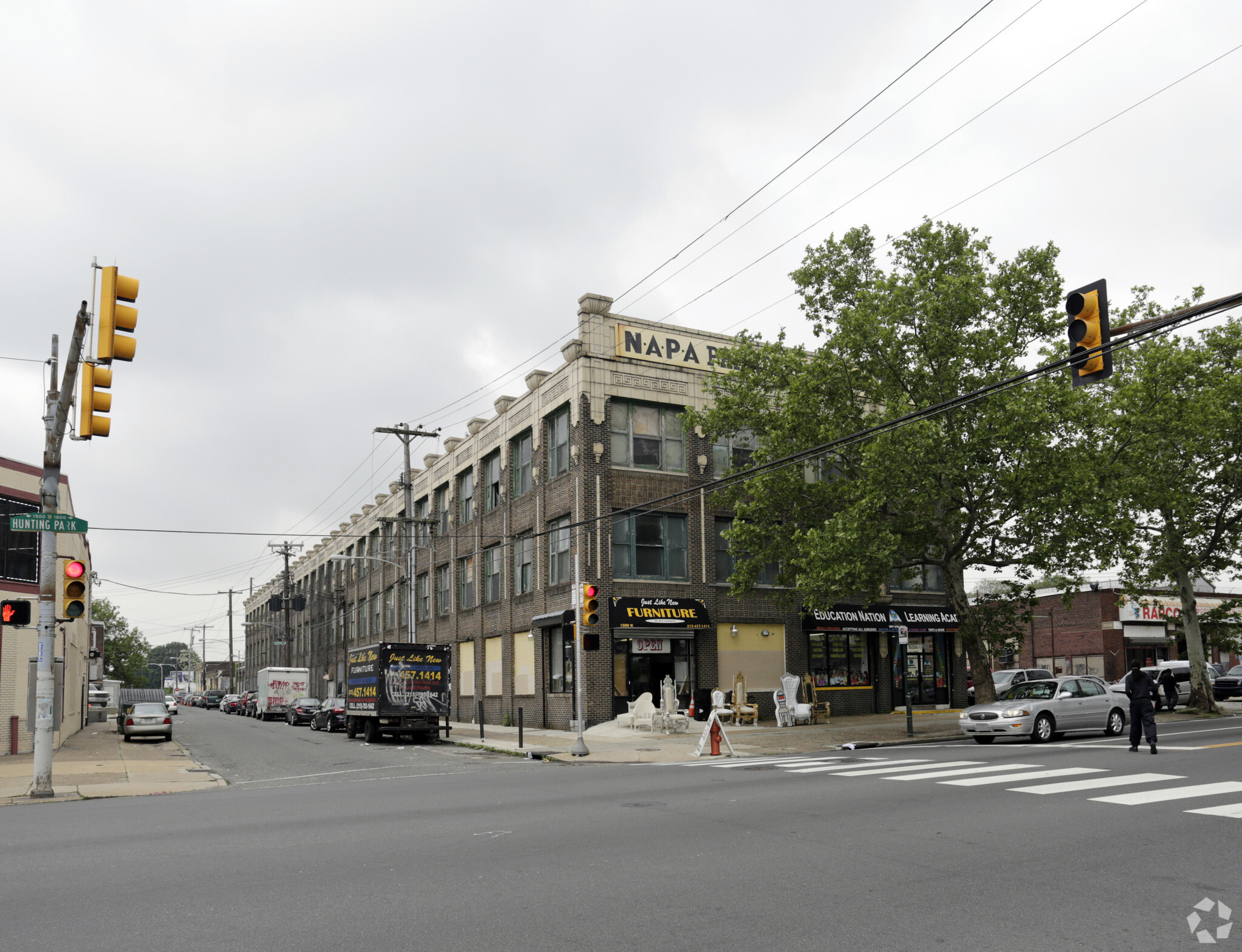 1600 W Hunting Park Ave, Philadelphia, PA for lease Primary Photo- Image 1 of 11