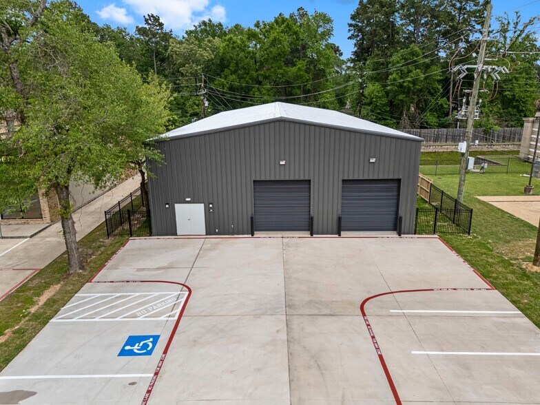 810 Honea Egypt Rd., Magnolia, TX à louer - Photo du bâtiment - Image 1 de 3