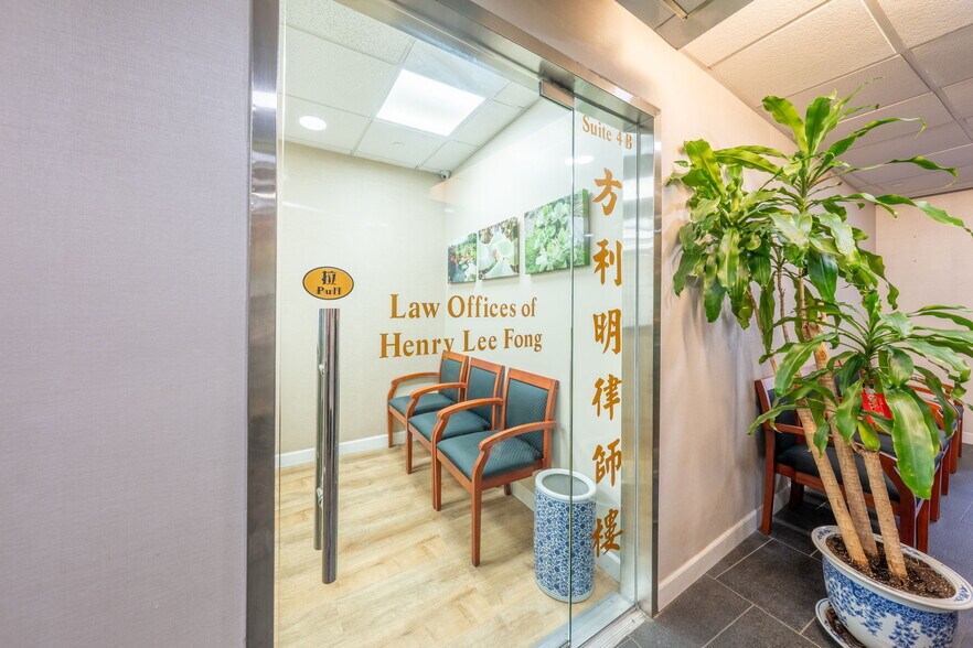 17 Chatham Sq, New York, NY for lease - Building Photo - Image 3 of 6
