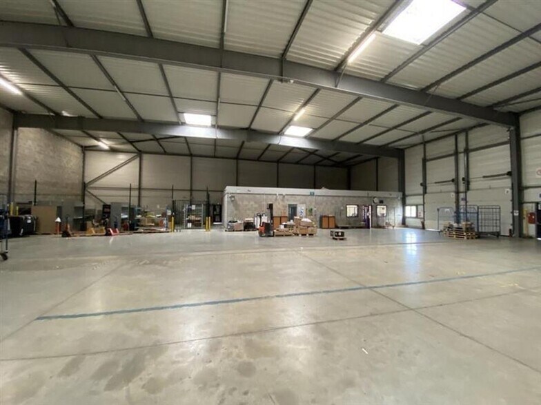 14 Rue De L'Ingenieur Bertin, Longvic for lease - Building Photo - Image 3 of 6