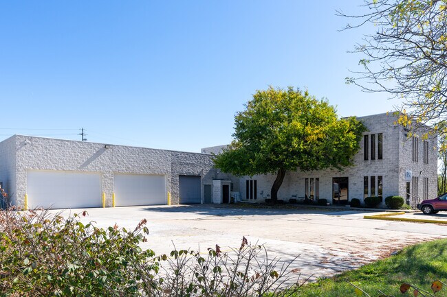 Plus de détails pour 1489 Kelly Ave, Akron, OH - Bureau, Industriel à louer