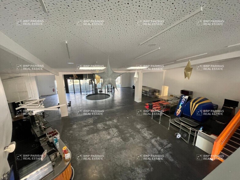Retail in Mérignac for lease - Interior Photo - Image 3 of 19