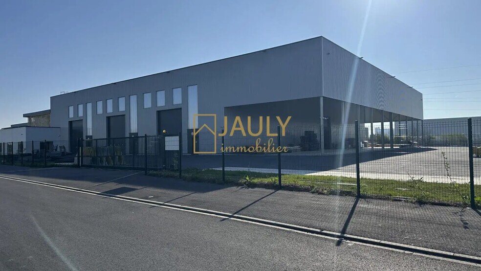 Industrial in Mareuil-lès-Meaux for lease - Building Photo - Image 3 of 22