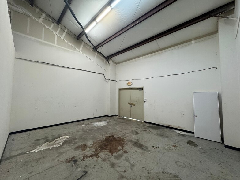 1050 Meadows Dr, Round Rock, TX à louer - Photo intérieure - Image 3 de 12