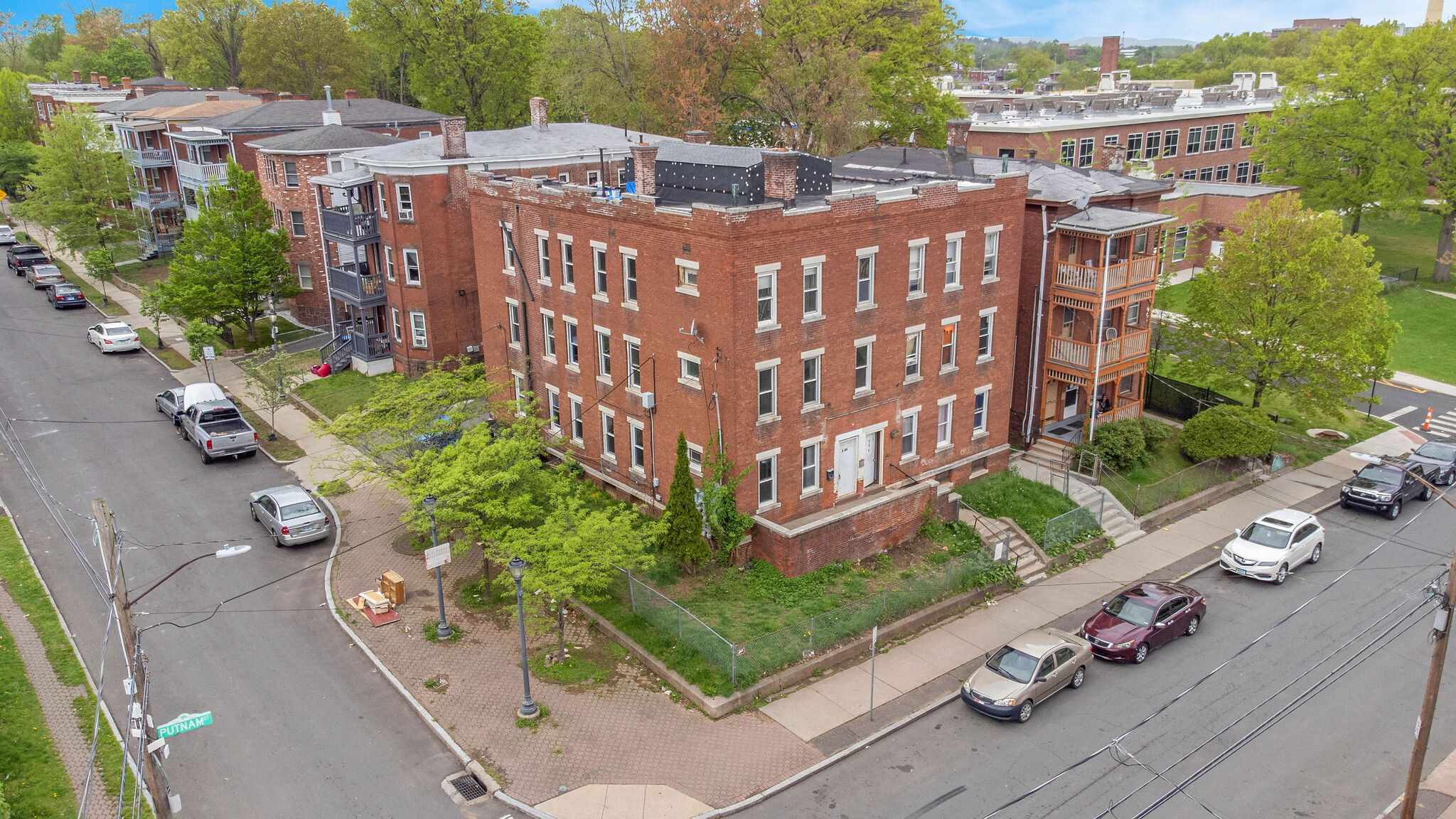 143-145 Putnam St, Hartford, CT for sale Primary Photo- Image 1 of 21