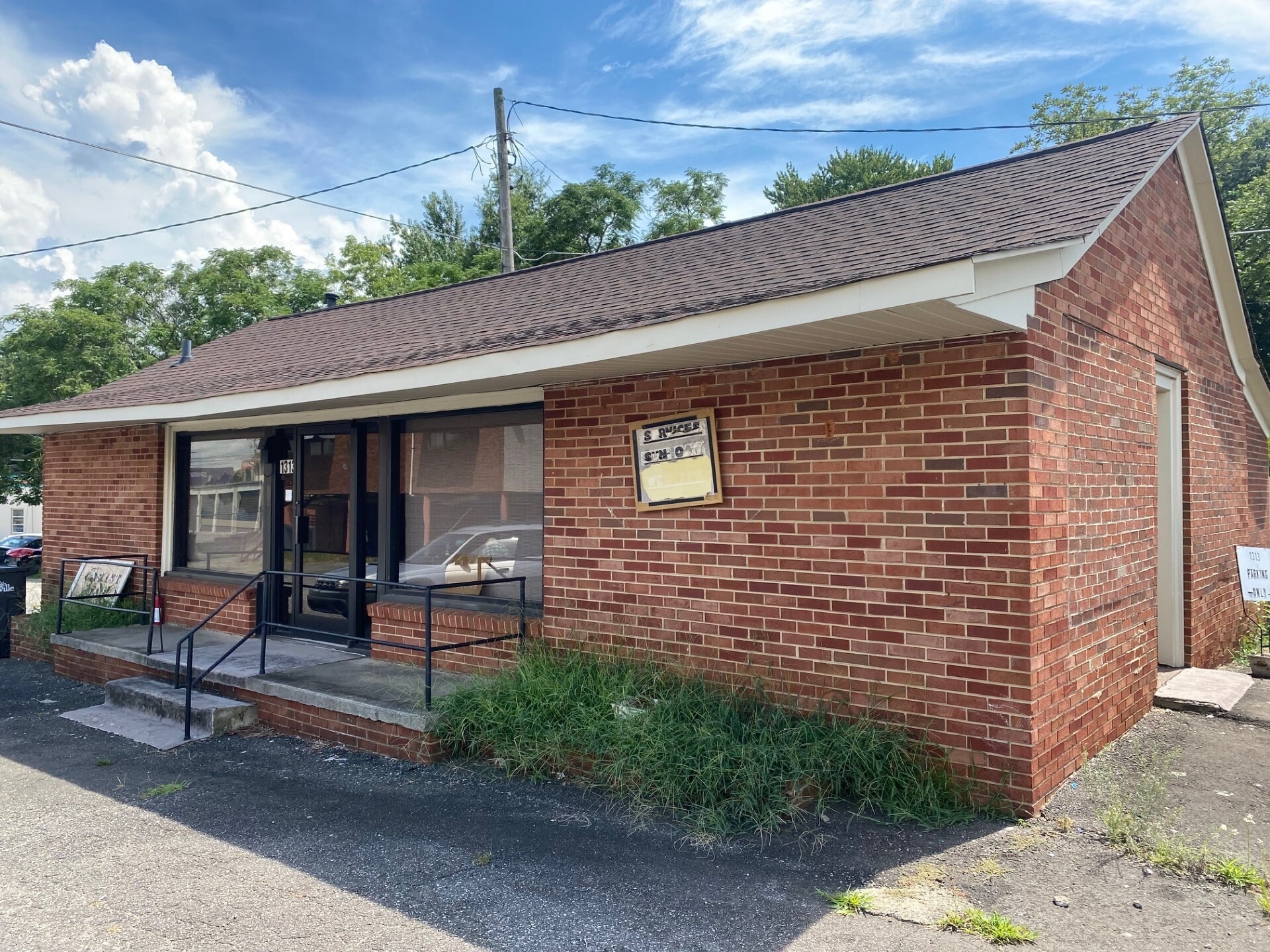 1313 W Front St, Statesville, NC for lease Primary Photo- Image 1 of 5