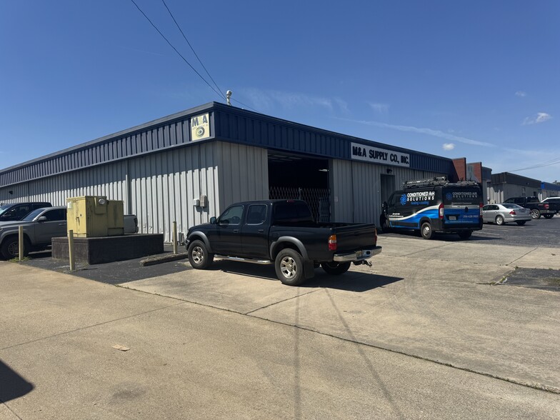 4701 Commercial Dr NW, Huntsville, AL for lease - Building Photo - Image 2 of 18