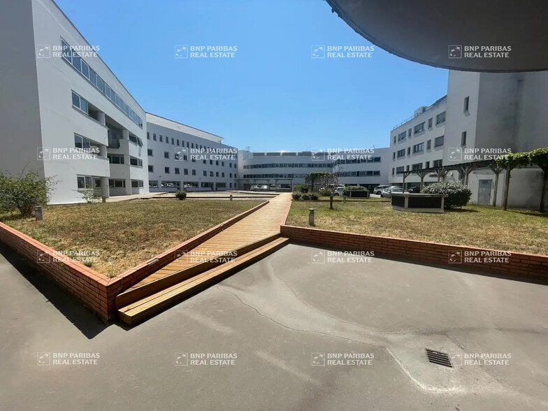 Bureau dans Nantes à vendre - Photo du bâtiment - Image 1 de 12