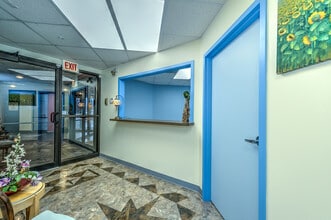 4211 N Cicero Ave, Chicago, IL for lease Interior Photo- Image 1 of 5