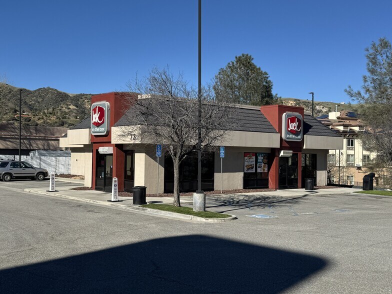 73 Frazier Mountain Park Rd, Lebec, CA à louer - Photo du bâtiment - Image 3 de 12