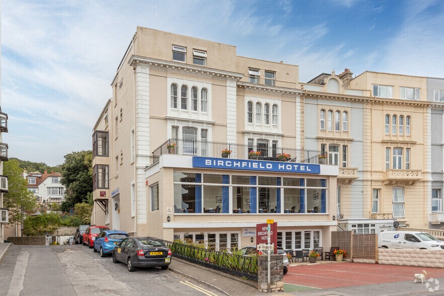 Manila Cres, Weston Super Mare for sale - Primary Photo - Image 1 of 4