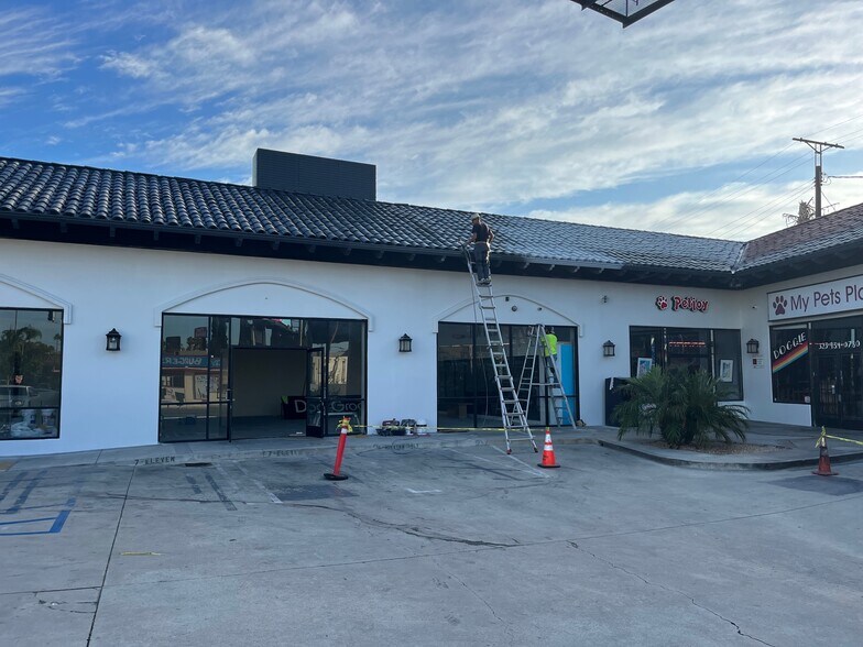 5273-5279 W Olympic Blvd, Los Angeles, CA à louer - Photo du bâtiment - Image 3 de 3