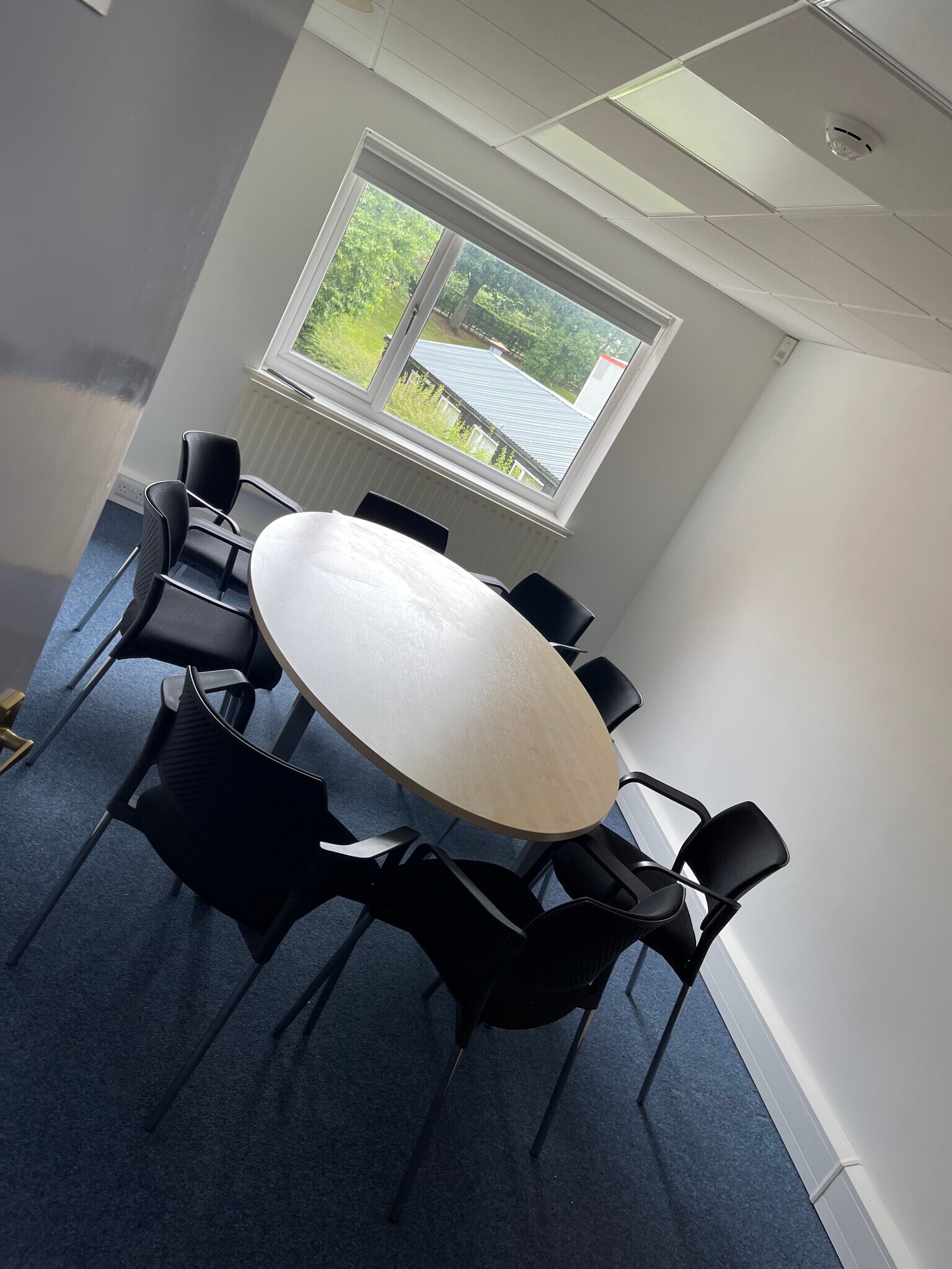 Manse Ln, Knaresborough for lease Interior Photo- Image 1 of 13